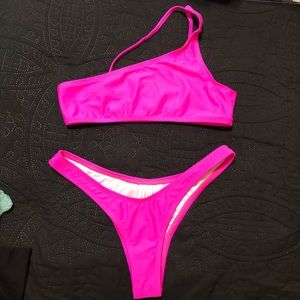Hot pink swimsuit M Fashion Nova